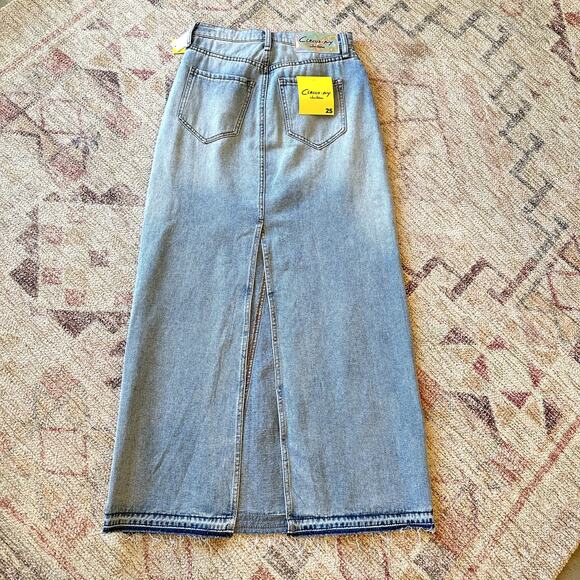 NWT CIRCUS NY SAM EDELMAN Denim Maxi Skirt Size 25 Glam Modern Indie Casual Luxe - Picture 4 of 12